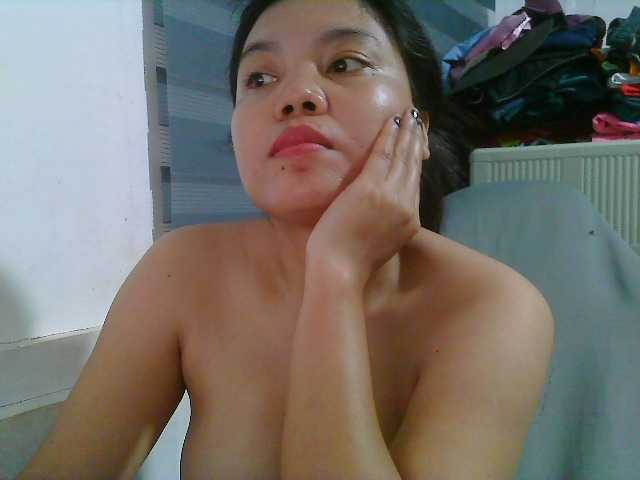 Courtney01 online show from August 11, 10:34 pm