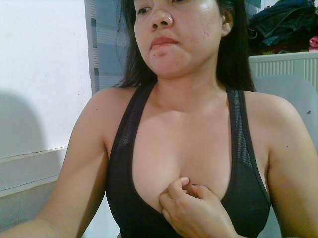 Courtney01 online show from August 12, 3:53 am