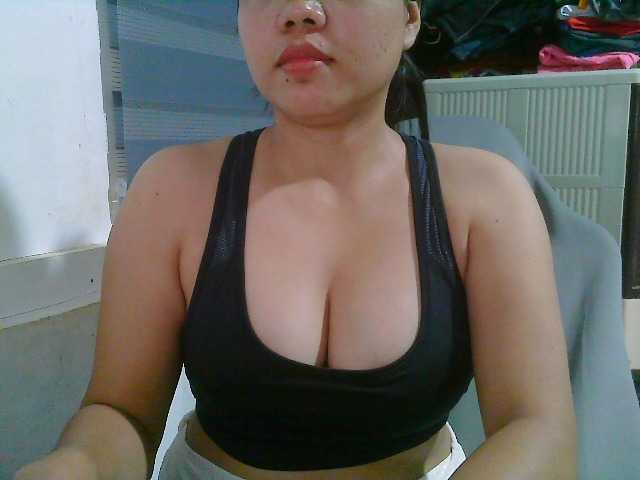 Courtney01 online show from August 12, 4:59 am