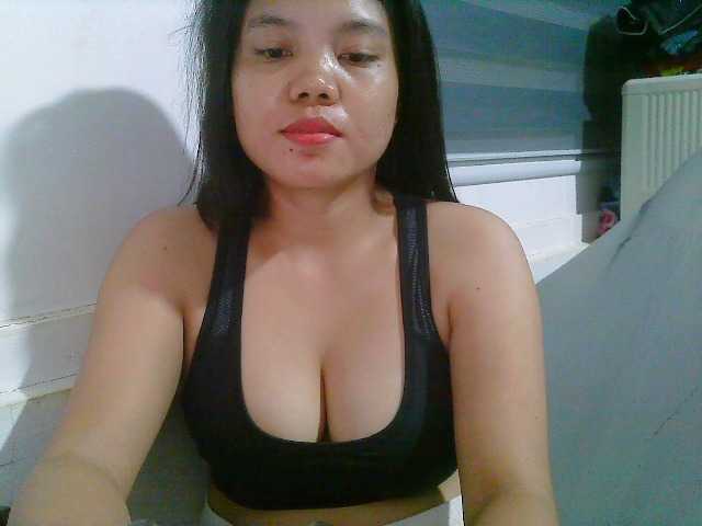 Courtney01 online show from August 13, 5:21 am