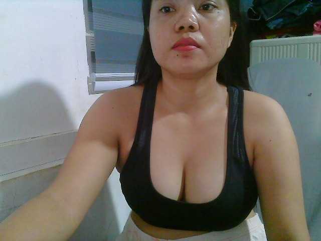 Courtney01 online show from August 13, 6:27 am