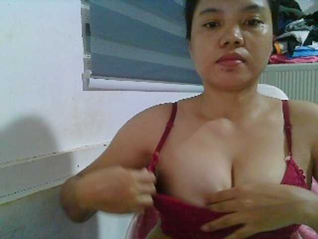 Courtney01 online show from August 18, 4:18 am