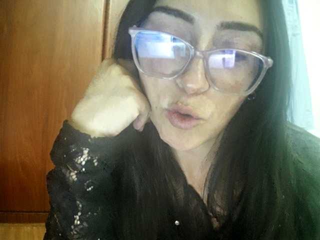 Creamymature online show from August 9, 5:58 pm
