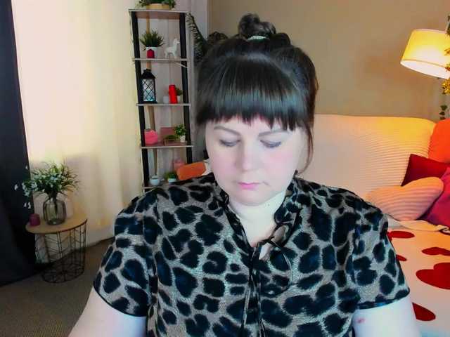 CrystaalStaar online show from May 31, 4:36 am