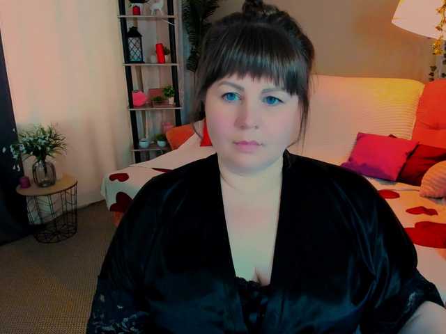 CrystaalStaar online show from May 31, 9:55 am