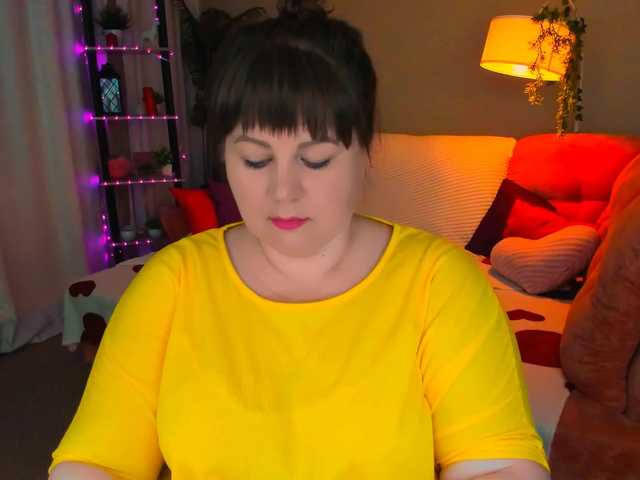 CrystaalStaar online show from June 9, 7:31 pm