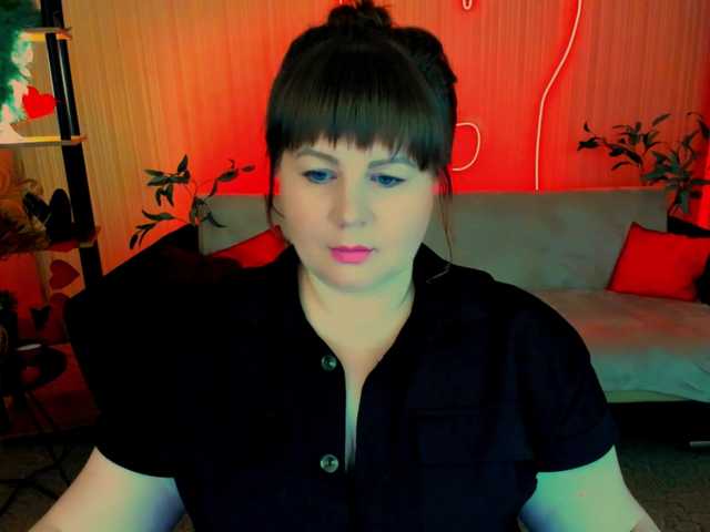 CrystaalStaar online show from June 26, 7:06 pm