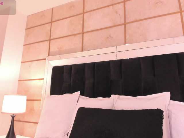 CrystalRose1 online show from August 12, 6:38 am