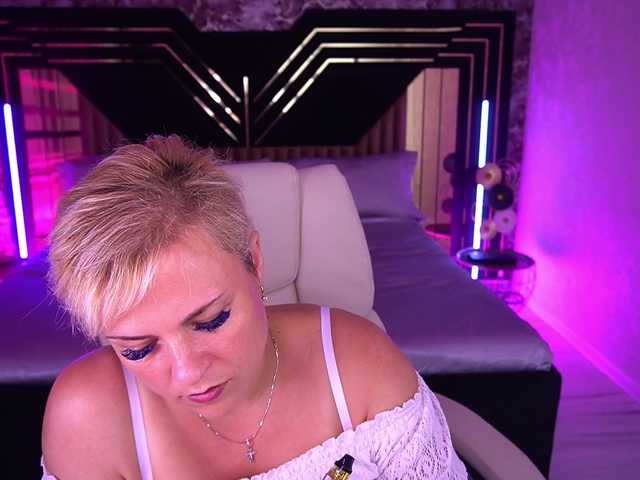 CrystalVibe online show from September 3, 10:02 pm