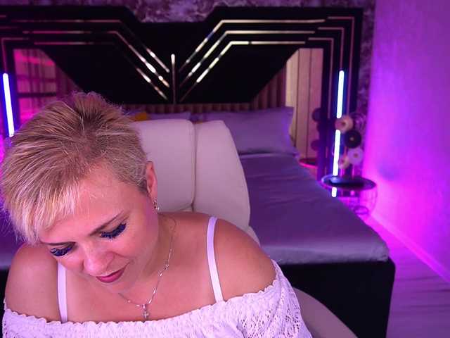 CrystalVibe online show from September 3, 11:08 pm