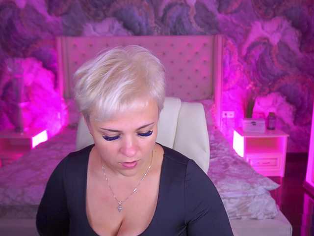 CrystalVibe online show from September 7, 10:38 pm