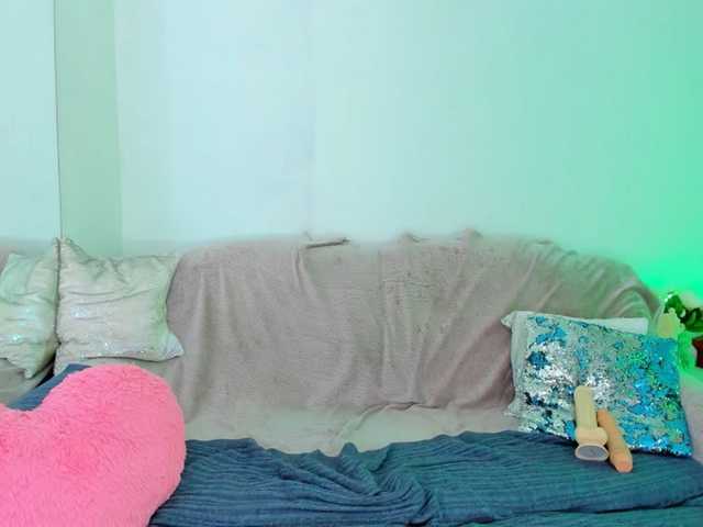 CurlyDream online show from August 11, 10:17 am