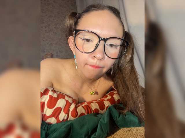 CuteLolly online show from August 13, 10:57 pm