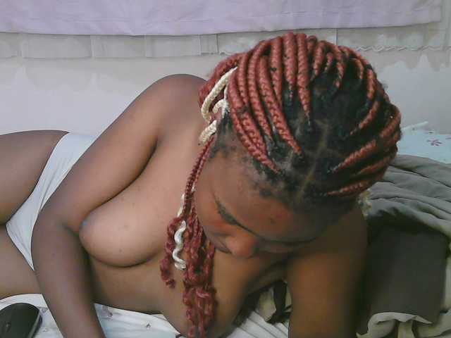 Cute-latasha online show from August 14, 4:10 pm