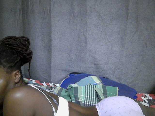 Cute-mellanin online show from May 8, 7:05 pm