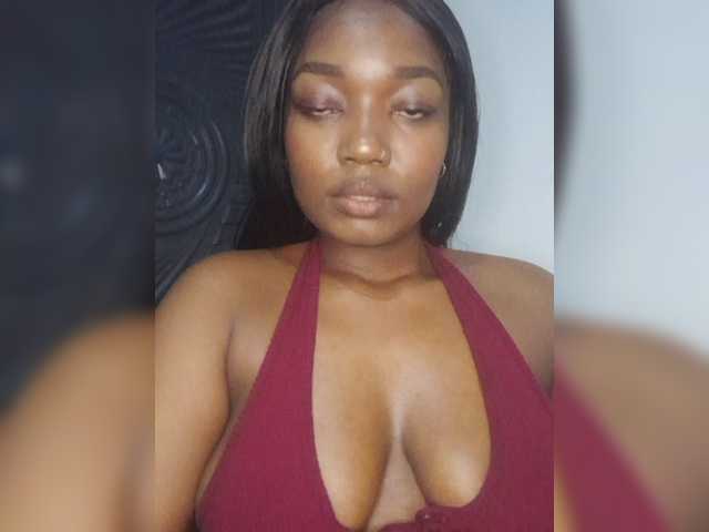 Cuteblack001 online show from September 8, 7:32 pm