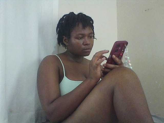 Cutecaramela online show from July 31, 6:35 pm