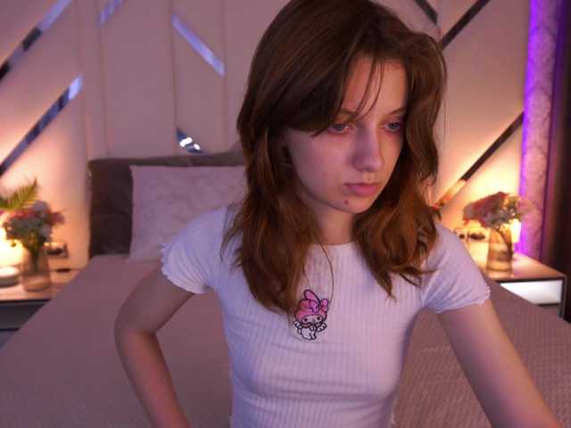 CuteeFoxy online show from August 11, 1:24 pm