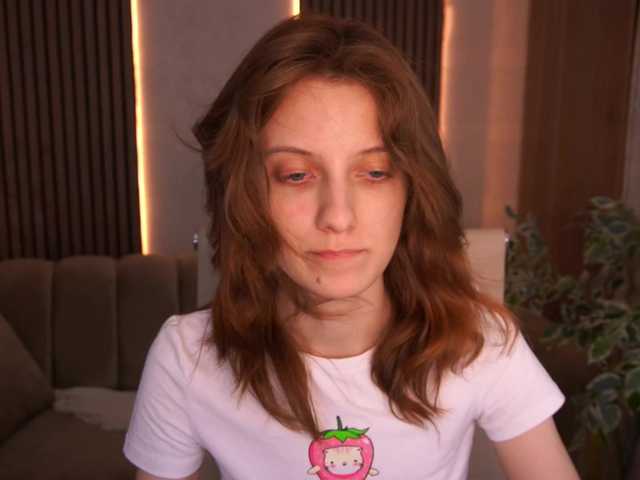 CuteeFoxy online show from August 14, 4:32 pm