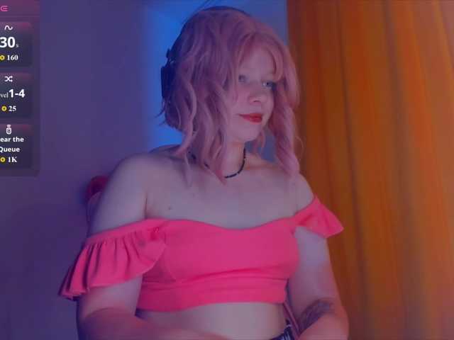 CutieSue online show from August 6, 12:04 pm