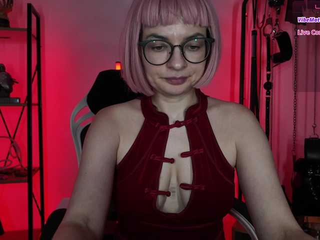 CyberXGoddess online show from August 3, 9:33 pm