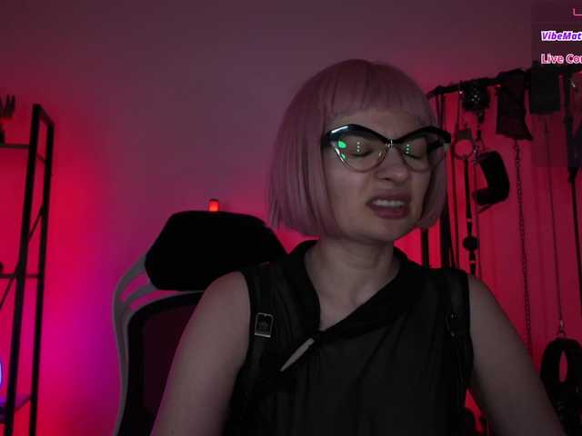 CyberXGoddess online show from August 4, 3:58 am