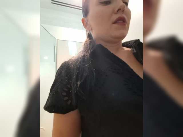 DIVORA online show from August 4, 2:03 pm
