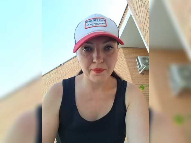 DIVORA online show from August 11, 2:52 pm