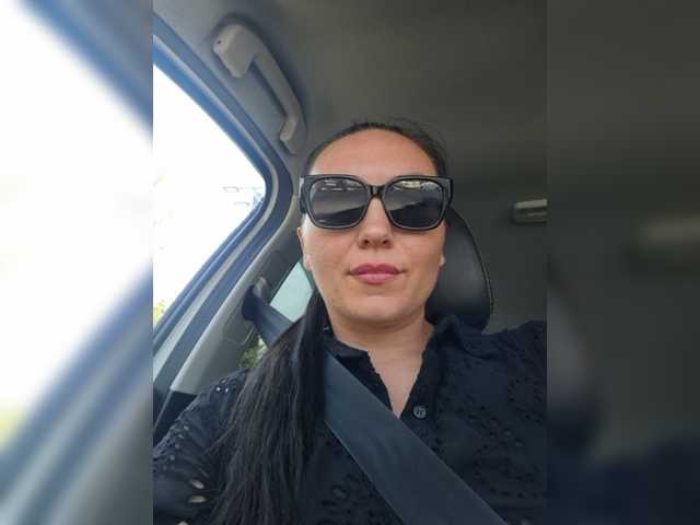 DIVORA online show from August 13, 9:01 am