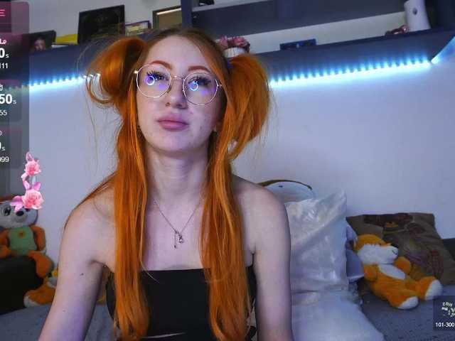 Daddyslittleslutfox online show from July 25, 1:15 pm