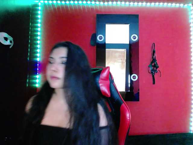 DaisyMoon8 online show from August 10, 8:32 pm