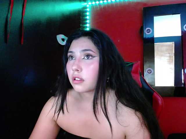 DaisyMoon8 online show from August 10, 9:38 pm