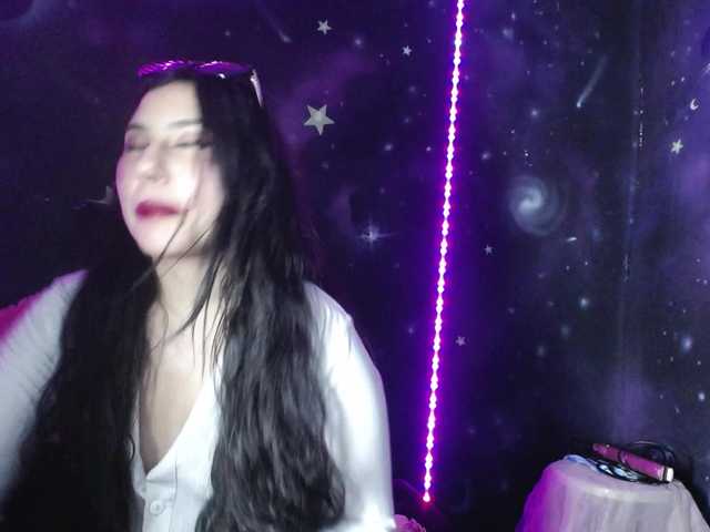 DaisyMoon8 online show from August 14, 11:19 pm