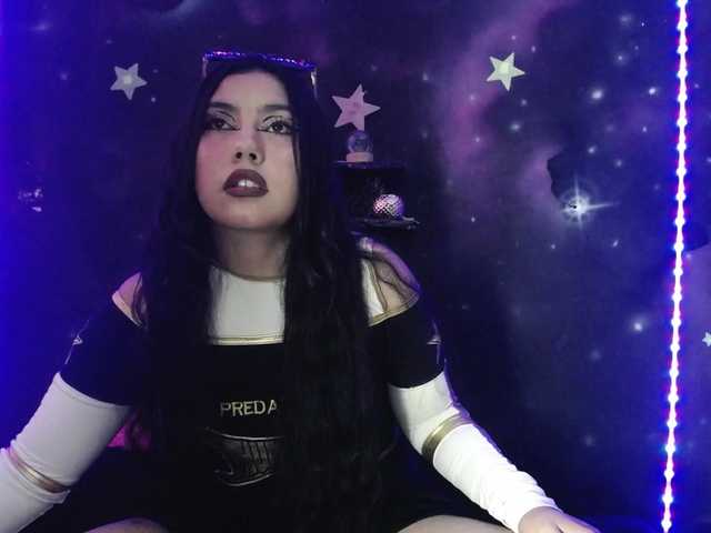 DaisyMoon8 online show from August 15, 4:22 pm