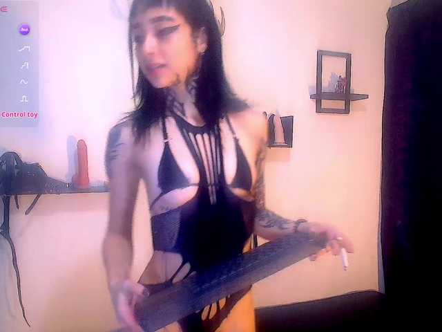 DakariaHills online show from July 30, 8:43 am