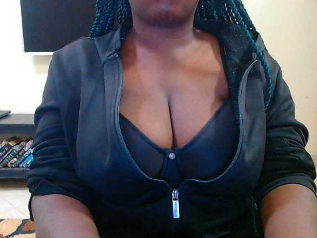 Dalia70 online show from August 7, 1:49 am