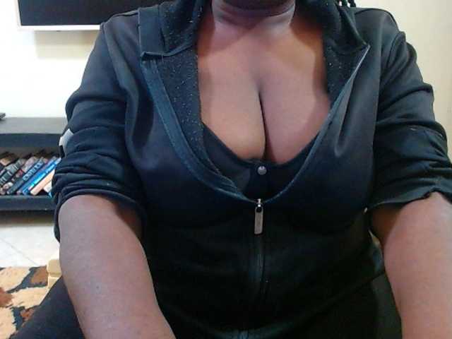 Dalia70 online show from August 9, 4:52 pm