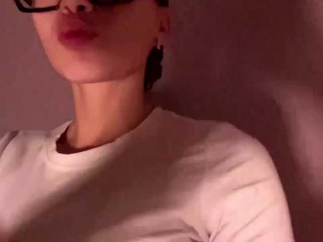 DaliaTronstad online show from August 9, 10:22 pm
