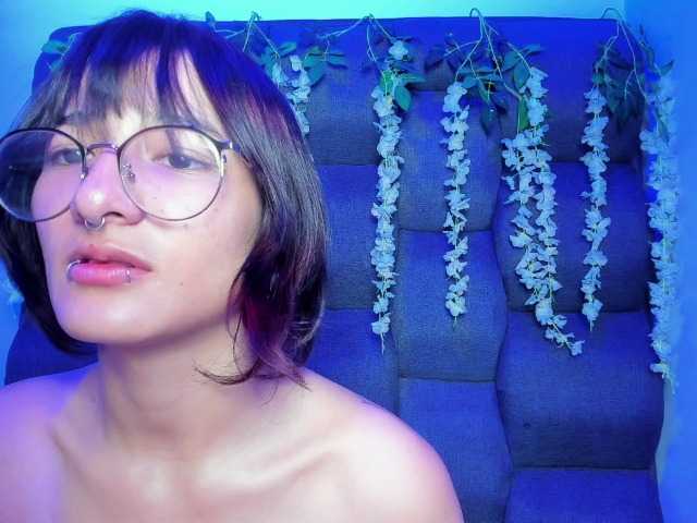 DaniDream online show from July 21, 2:30 pm