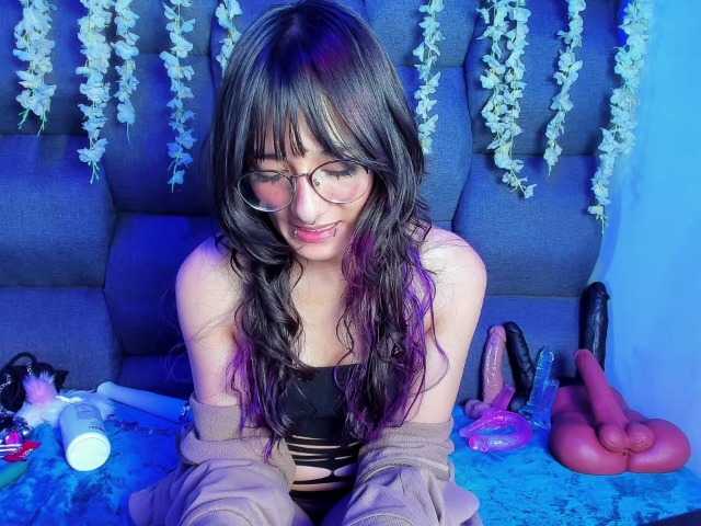 DaniDream online show from July 21, 8:22 pm