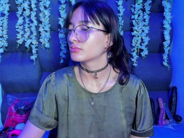 DaniDream online show from August 12, 2:08 pm