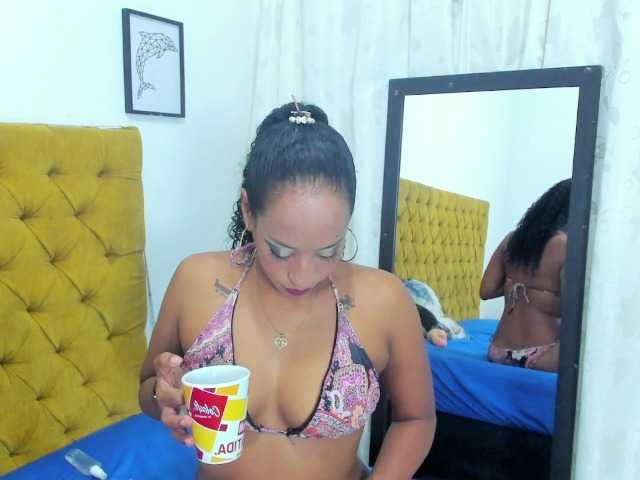Daniela-Spencerr online show from August 8, 1:00 pm