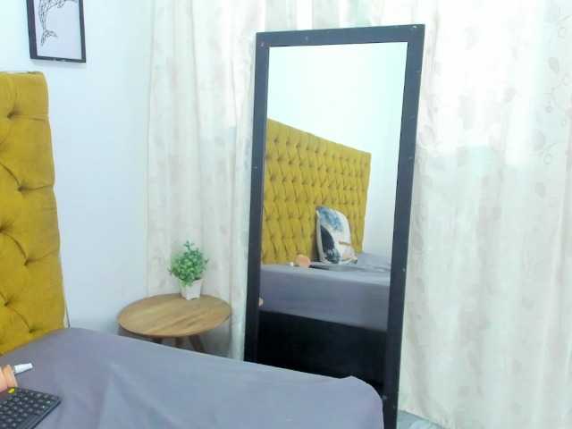 Daniela-Spencerr online show from August 11, 3:14 pm