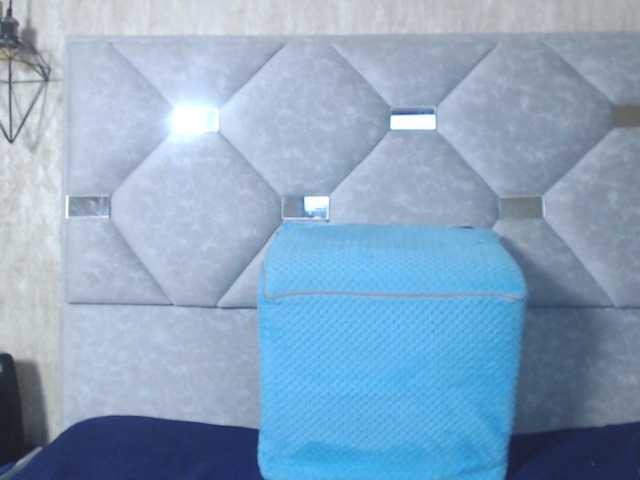 Danielaa-a online show from July 29, 11:45 pm
