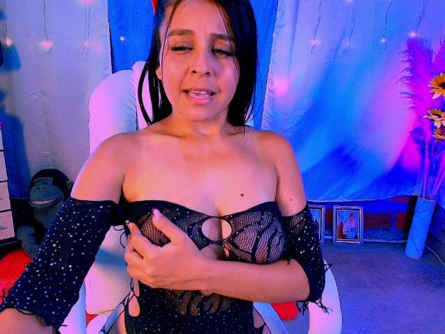 Danielasew online show from July 18, 3:40 am