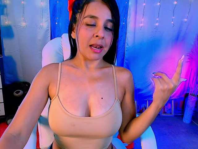 Danielasew online show from August 12, 2:36 am