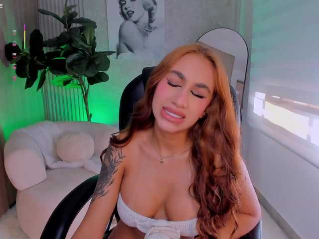 DannaCruz online show from July 14, 8:42 pm