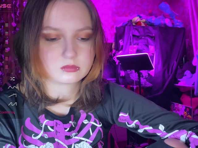 DarkGirl online show from April 6, 8:07 am