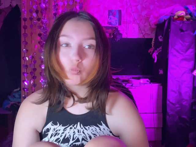 DarkGirl online show from April 10, 5:19 pm