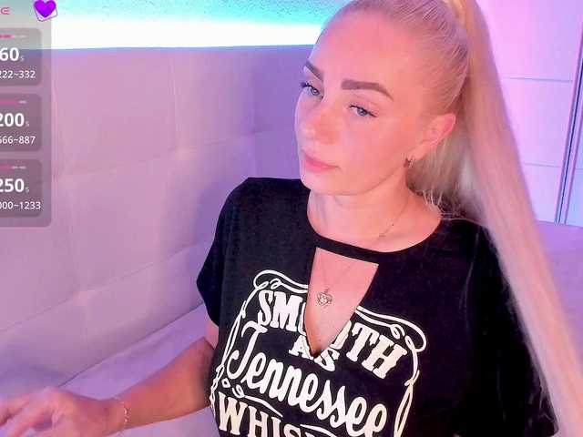 -Dasha-  online show from August 1, 9:21 pm